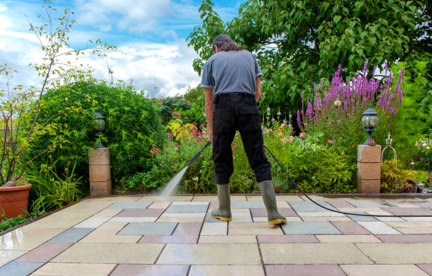 Best Pool Deck Cleaning  in Geistown, PA